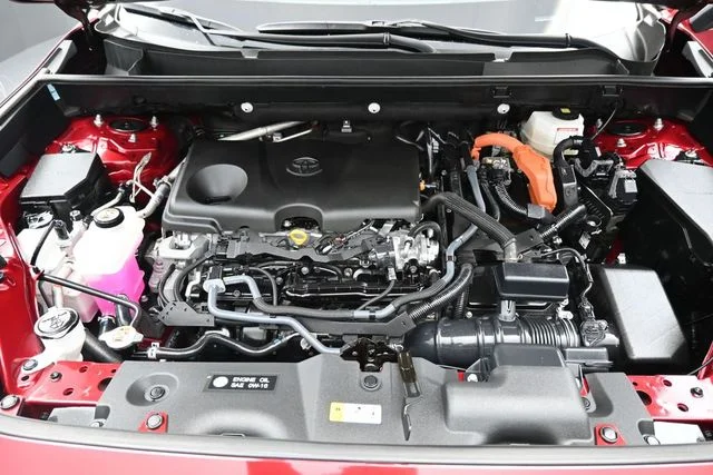 Used 2025 Red Toyota XLE image 30