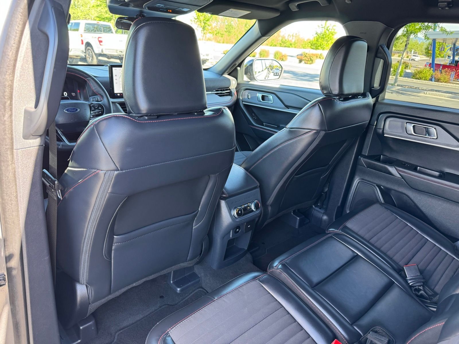 Used 2025 Gray Metallic Ford ST-Line image 28