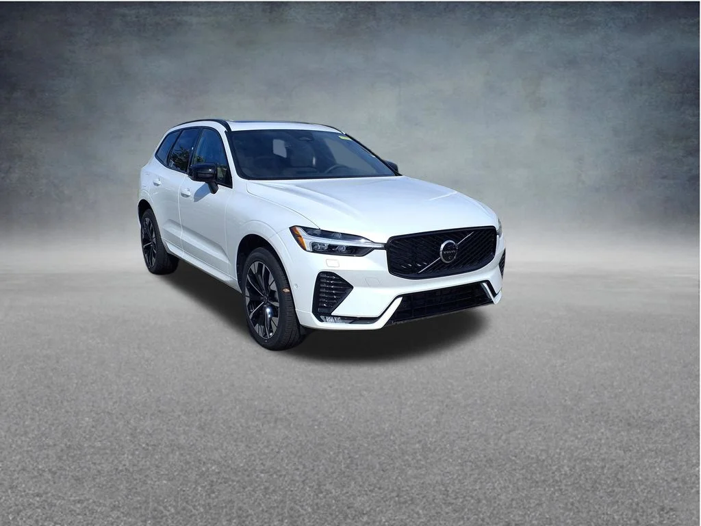 2026 Volvo XC60 B5 Plus