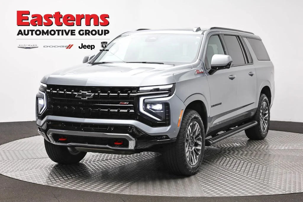 Used 2025 Gray Chevrolet Z71 image 1