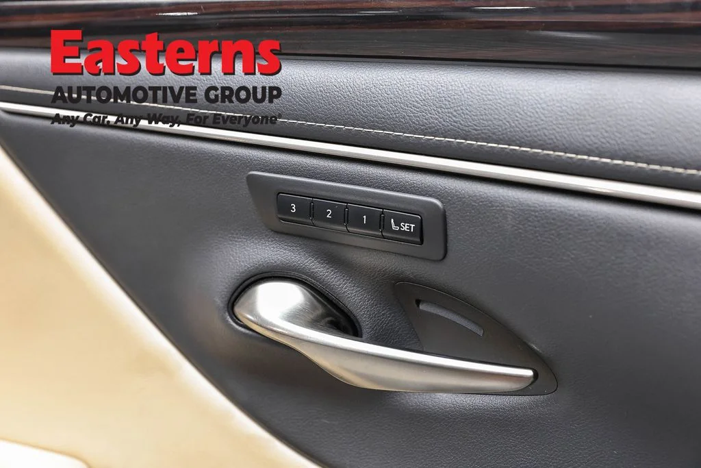 Used 2020 Black Lexus 350 Luxury image 23