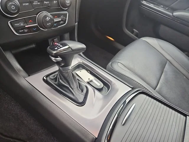 Used 2020 White Dodge SXT image 24