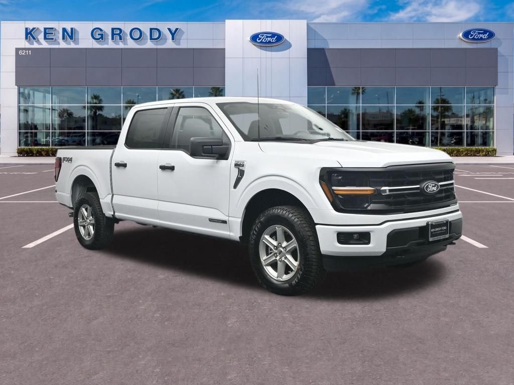 New 2026 Oxford White Ford XLT image 1