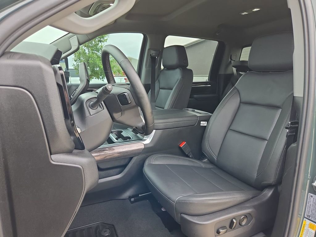 2026 Chevrolet Silverado 3500HD LTZ - Photo 19