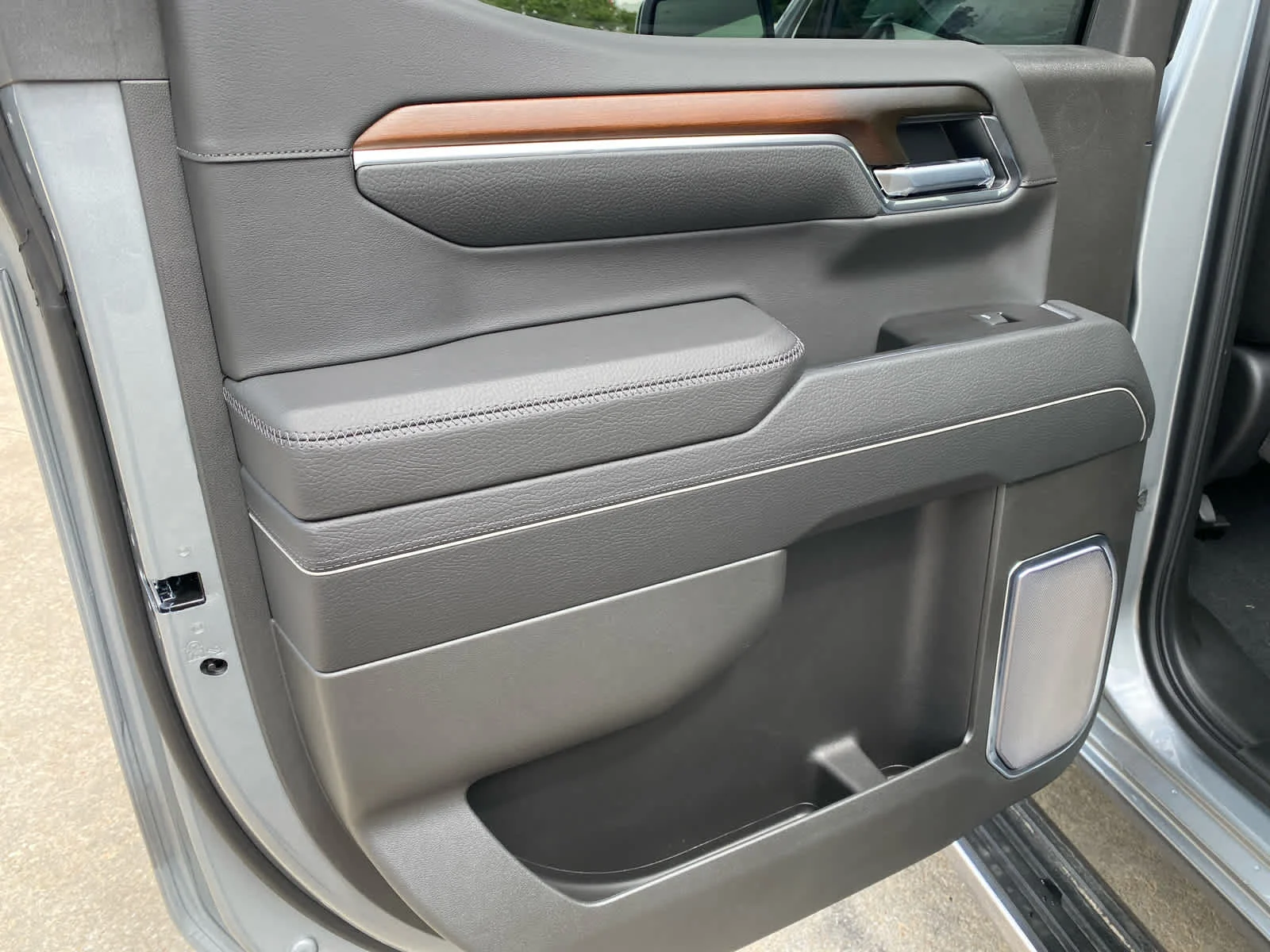 New 2026 Sterling Metallic GMC Denali image 23