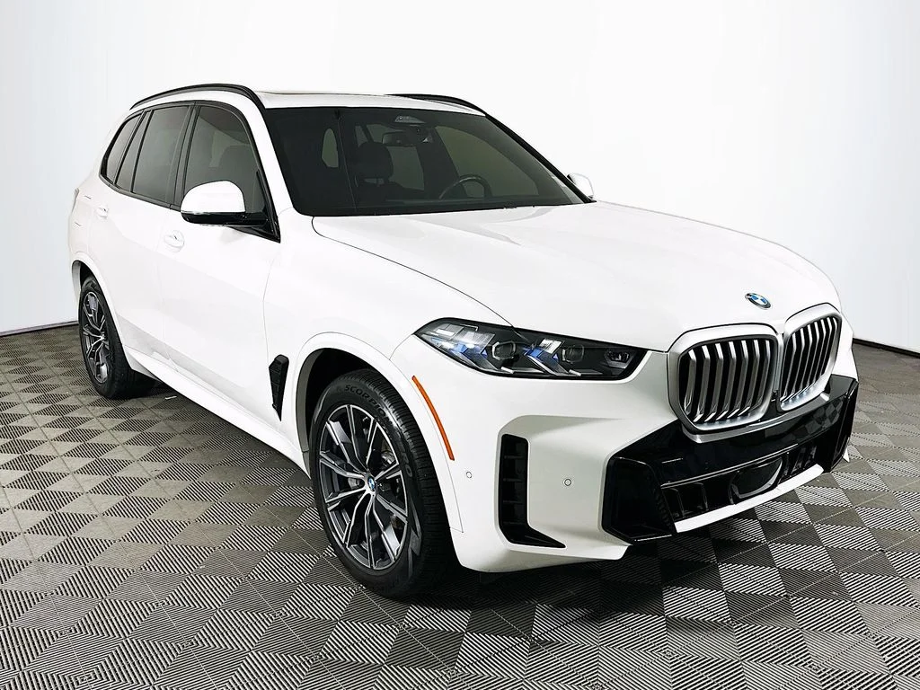 Certified Used 2024 Alpine White BMW xDrive40i image 3
