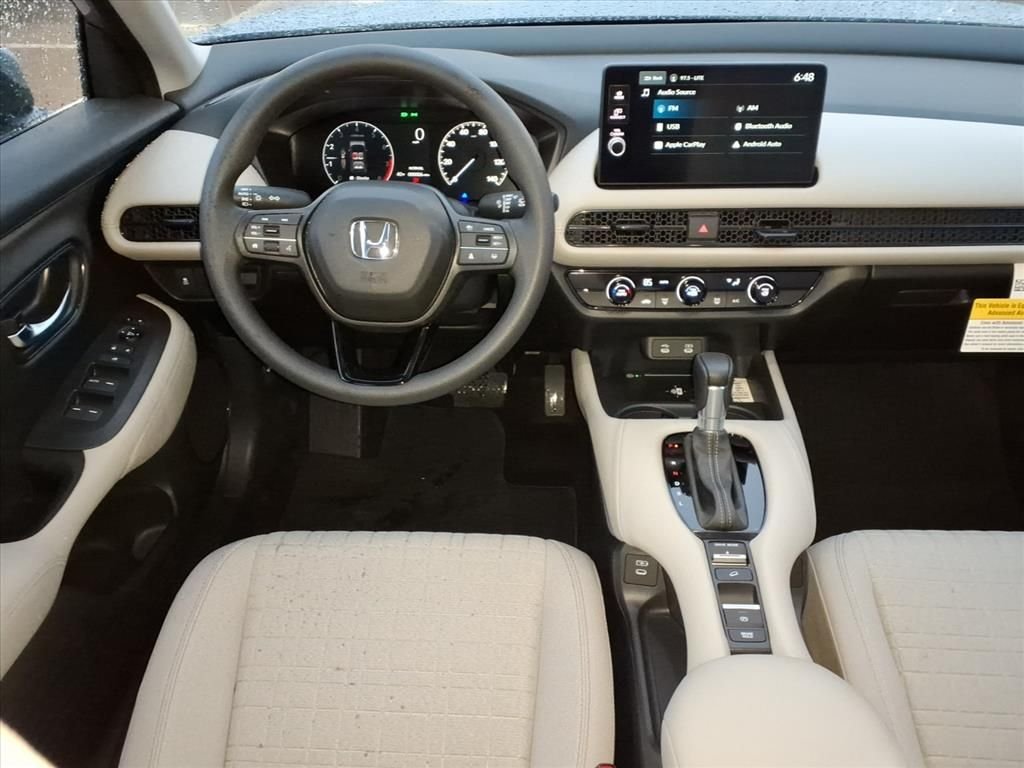 New 2026 Solar Silver Metallic Honda LX image 3