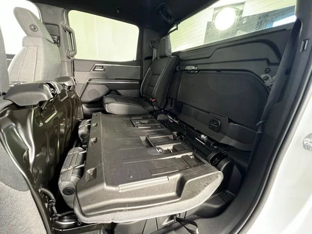 New 2026 Summit White GMC Elevation Extended Range image 37