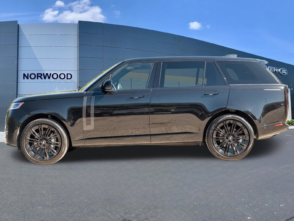 Certified Used 2023 Black Land Rover SE image 7
