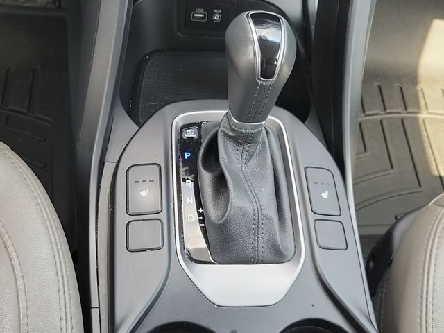 Used 2017 Silver Hyundai 2.4 Base image 25