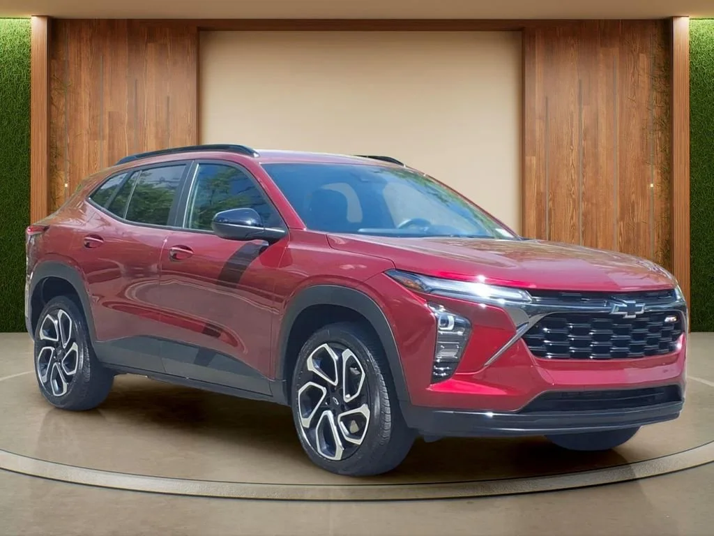 2025 Chevrolet Trax 2RS's photo