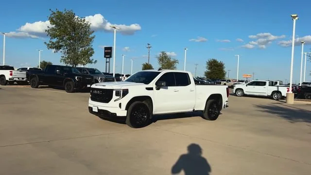 Used 2023 SUMMIT WHITE GMC Elevation image 4