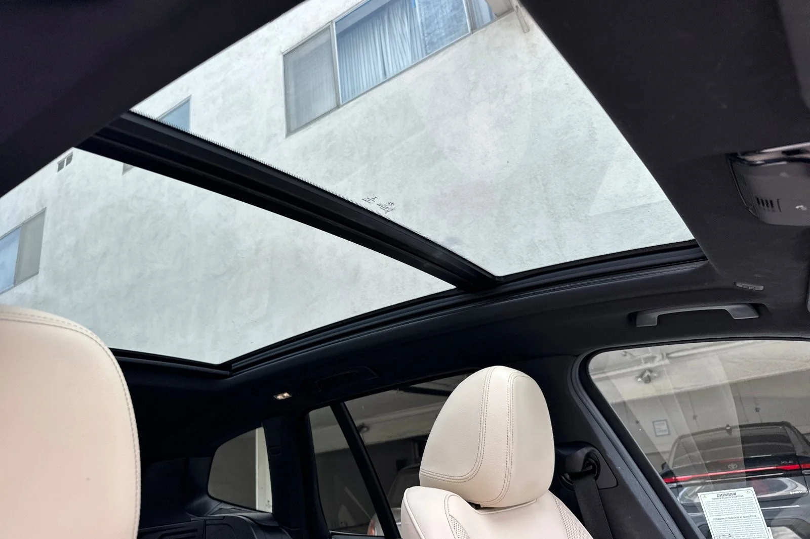 Used 2023 Black Sapphire Metallic BMW sDrive30i image 16