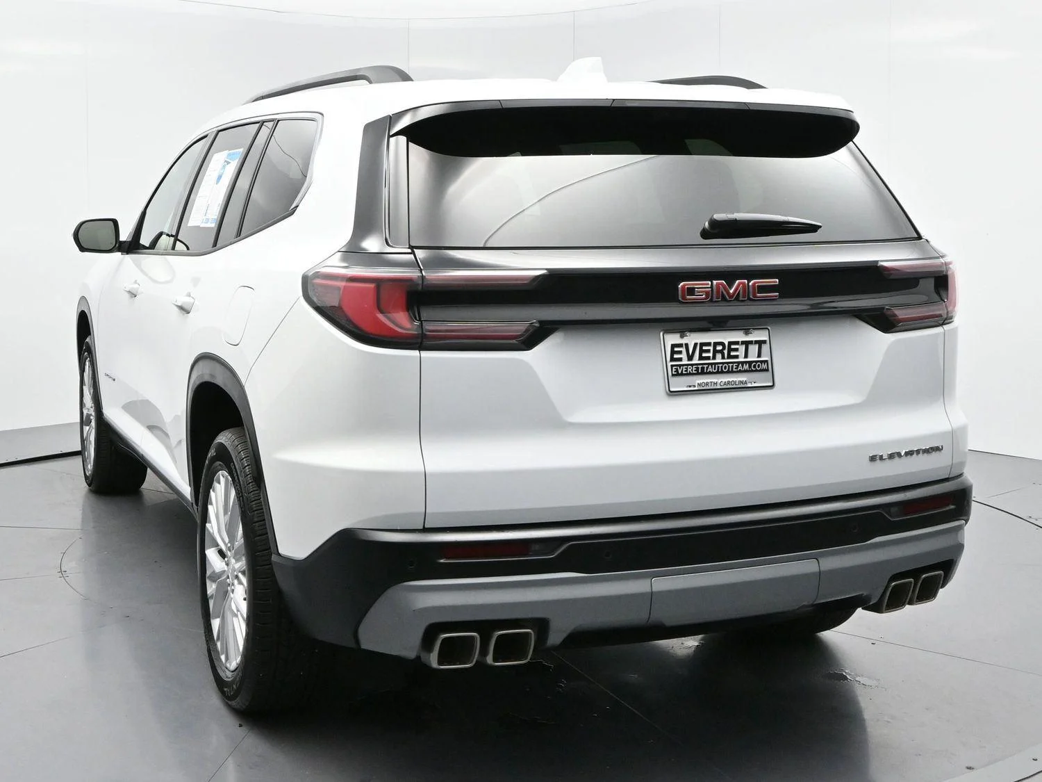 Used 2026 Summit White GMC Elevation image 6