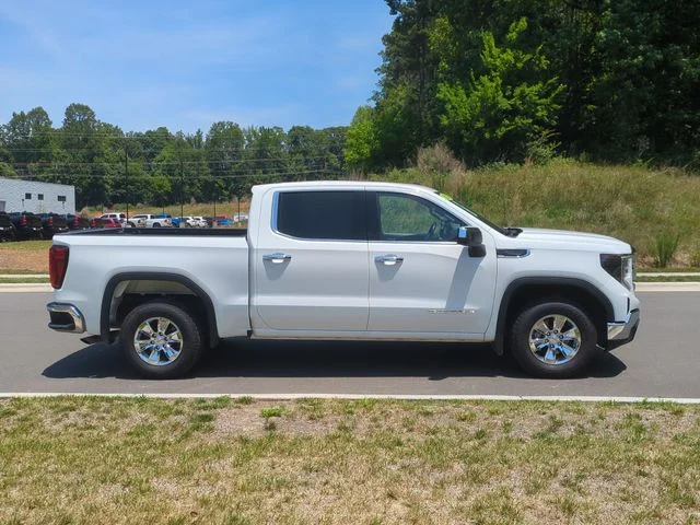 Used 2024 White GMC SLE image 14