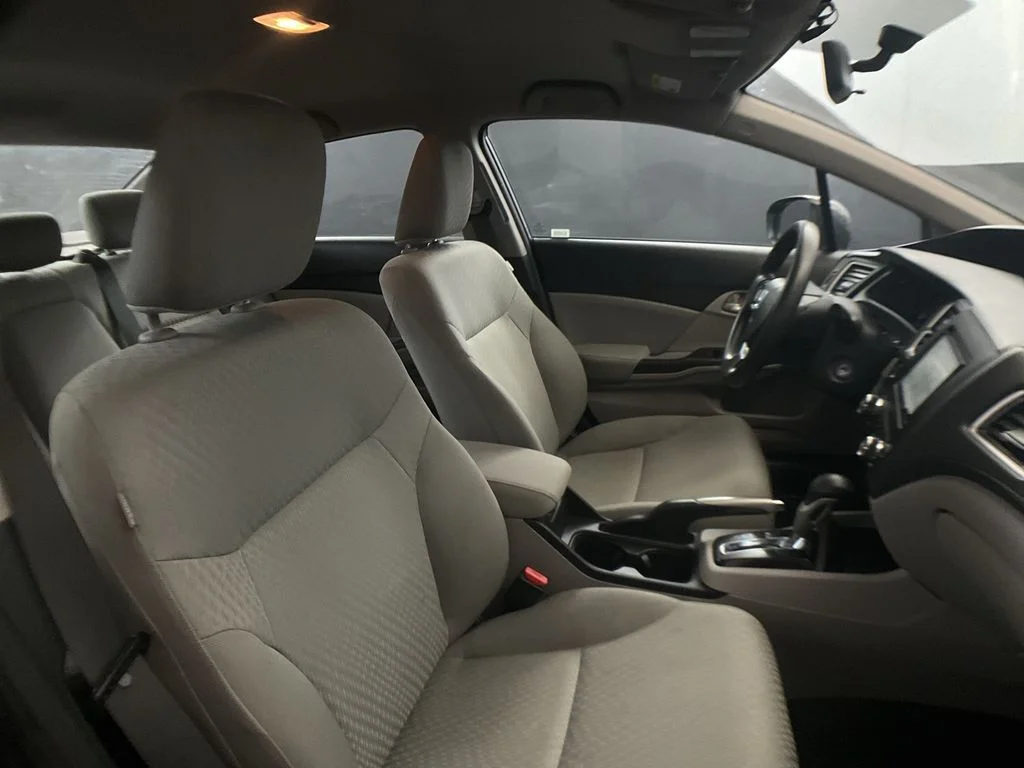 Used 2015 Modern Steel Metallic Honda LX image 26