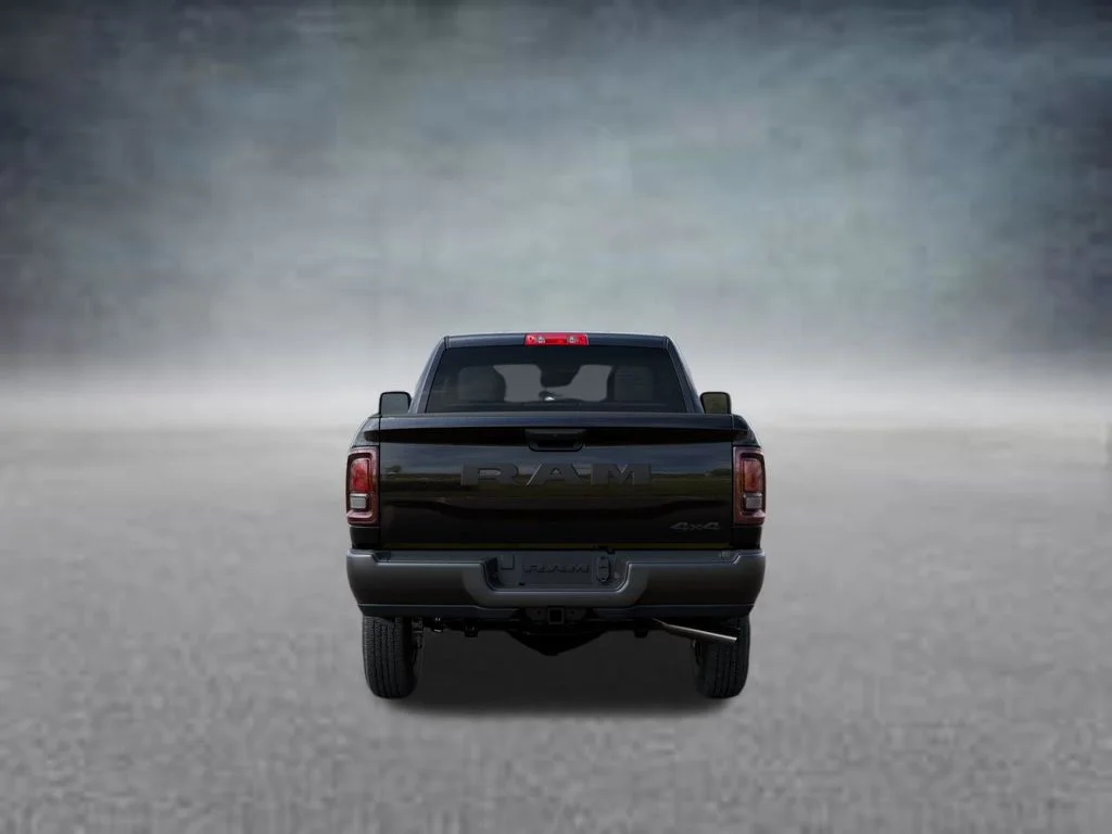 New 2026 Diamond Black Crystal Pearl-Coat Exterior Paint RAM Tradesman image 7