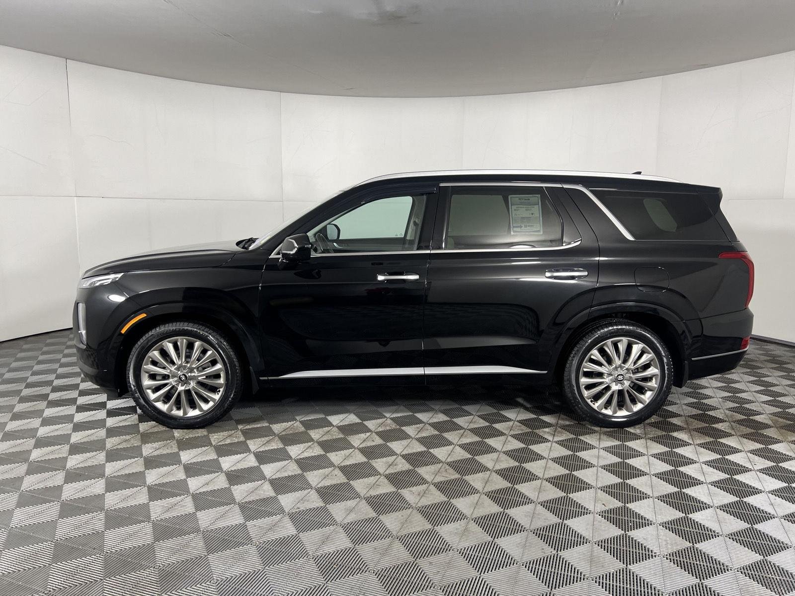 Used 2020 Becketts Black Hyundai Limited image 5