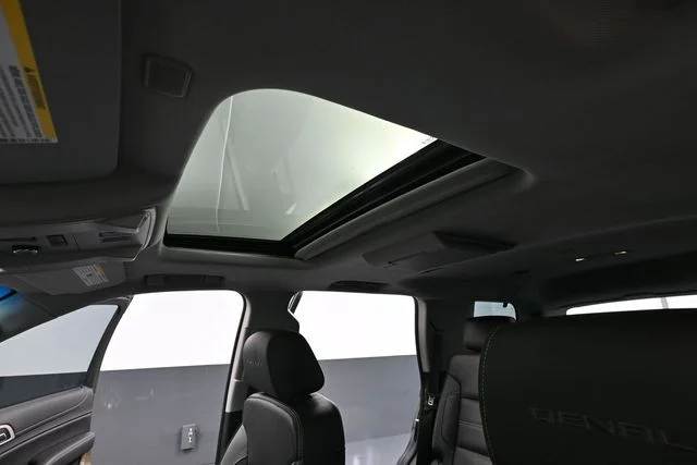 2020 GMC Yukon Denali - Photo 29
