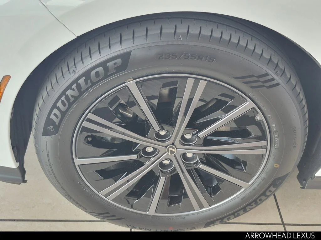 New 2026 White Lexus  image 9