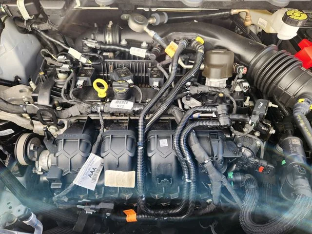 Used 2023 White Ford SE image 22