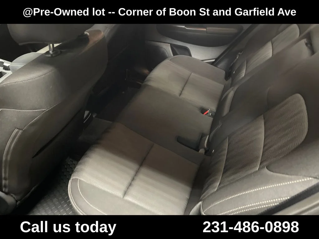 Used 2017 Red Kia LX image 26