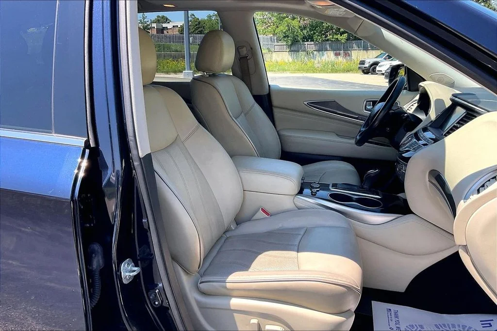 Used 2017 Blue INFINITI Base image 6