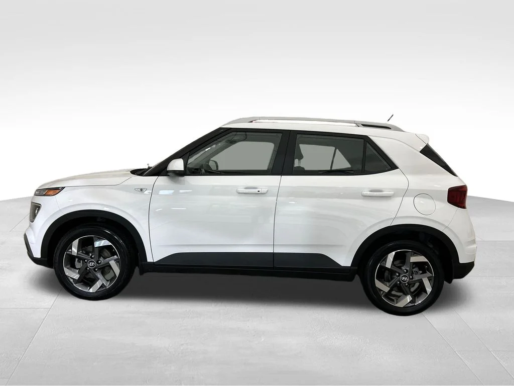Used 2026 White Hyundai SEL image 2