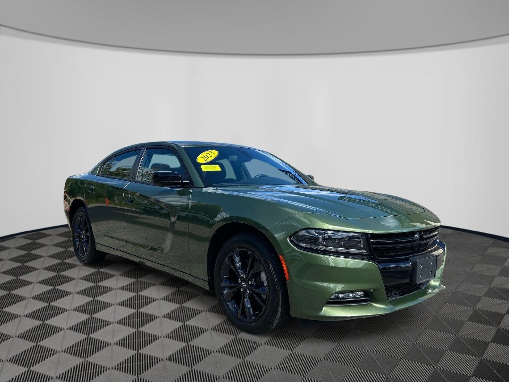 Used 2023 Green Dodge SXT image 7