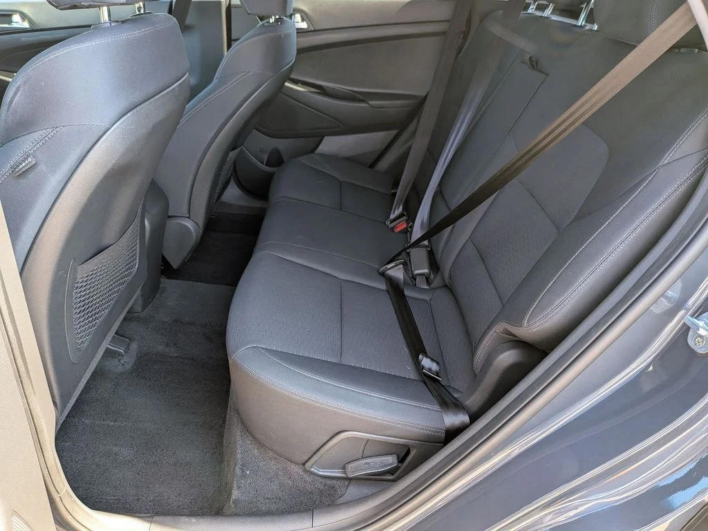 Used 2020 Blue Hyundai SE image 23