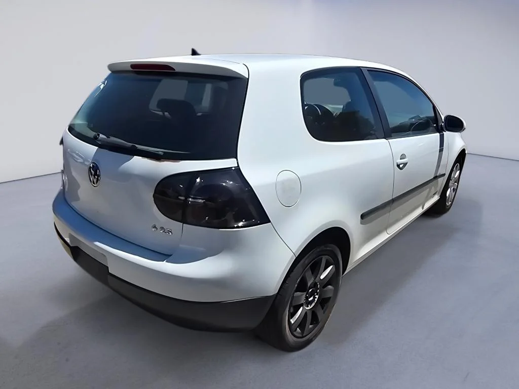 Used 2007 Candy White Volkswagen 2-Door (A6) image 5