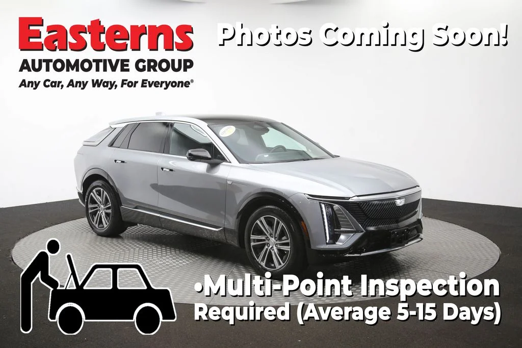 Used 2024 Silver Cadillac Luxury image 50