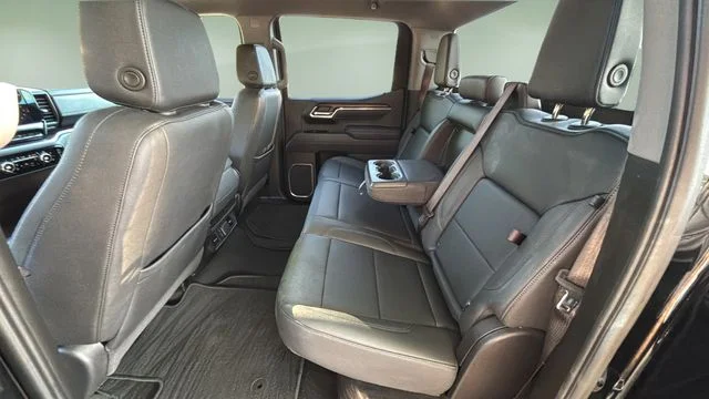 Used 2025 Black GMC SLT image 20