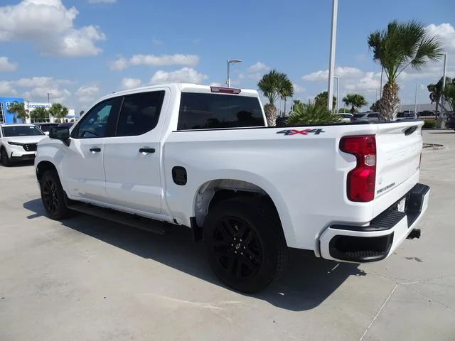 Used 2025 Summit White Chevrolet Custom image 6