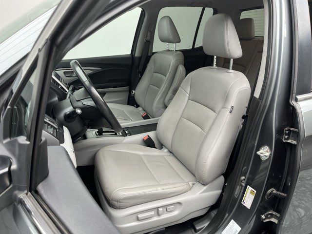 Used 2019 Green Honda RTL-T image 12