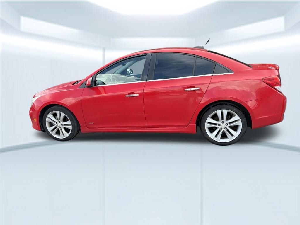 Used 2015 Red Chevrolet LTZ image 11