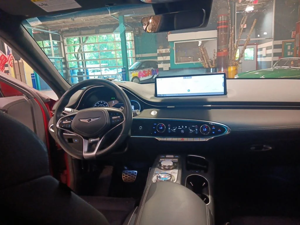 Used 2022 Red Genesis 3.5T Sport image 20