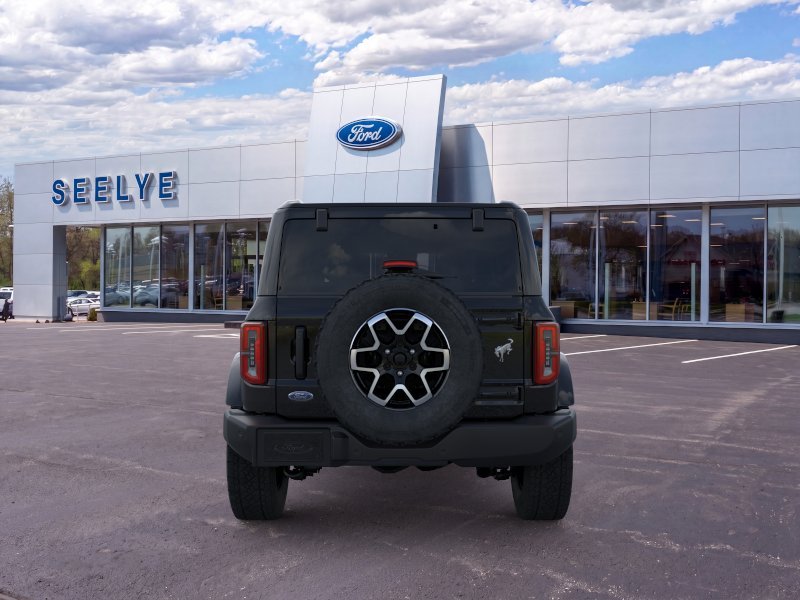 New 2026 Shadow Black Ford Outer Banks® image 5