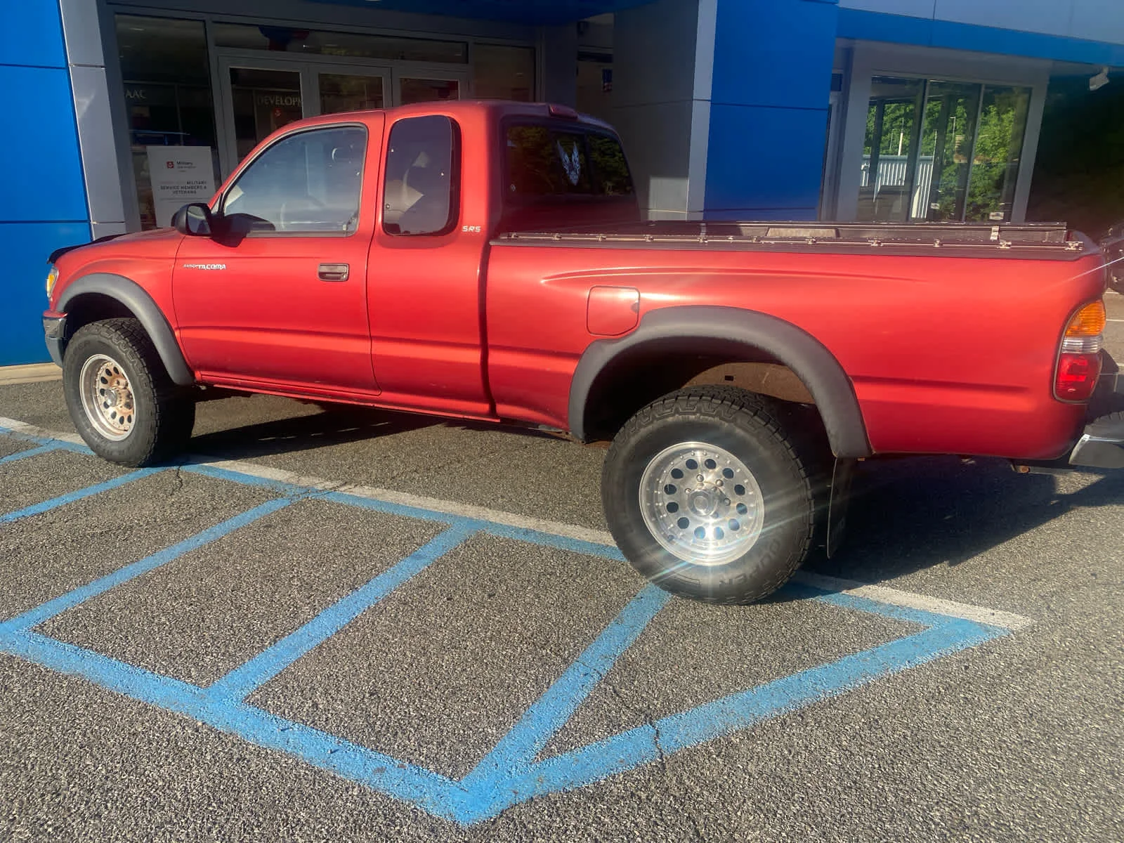 Used 2003 Impulse Red Pearl Toyota  image 5