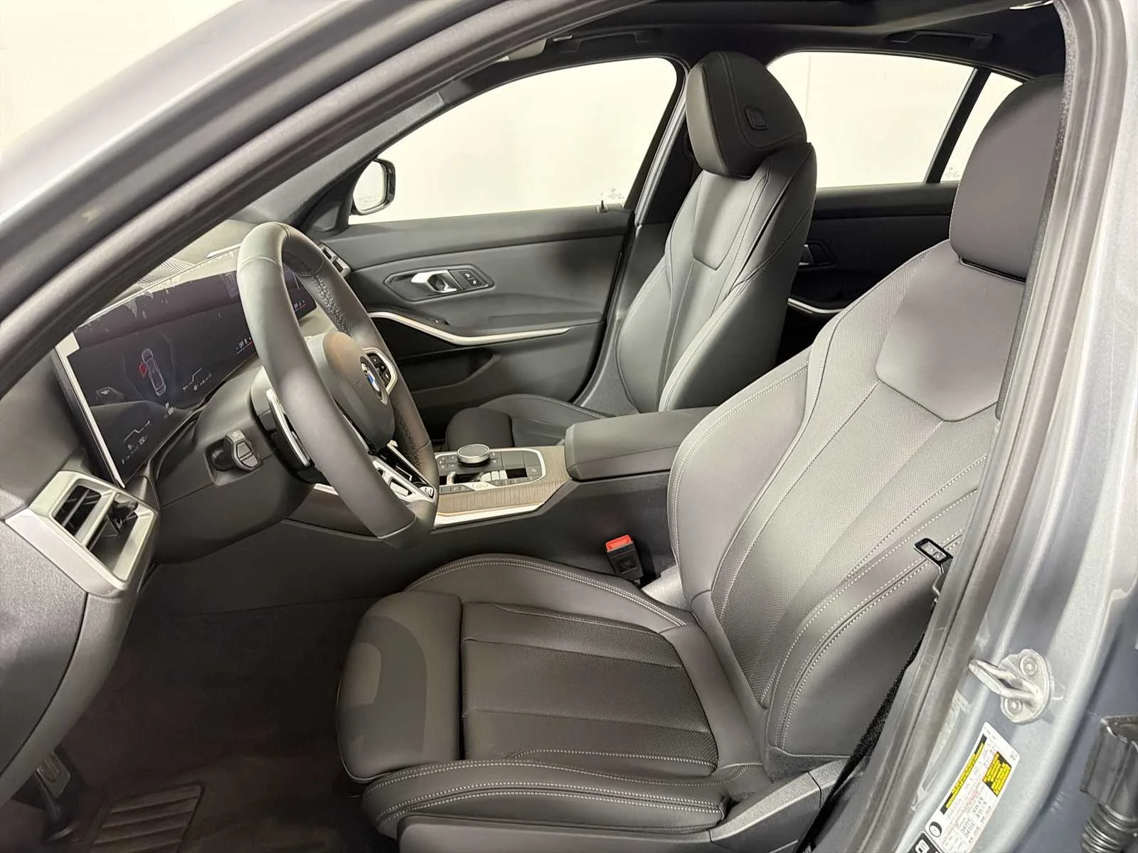New 2026 Skyscraper Grey Metallic BMW 330i xDrive image 11