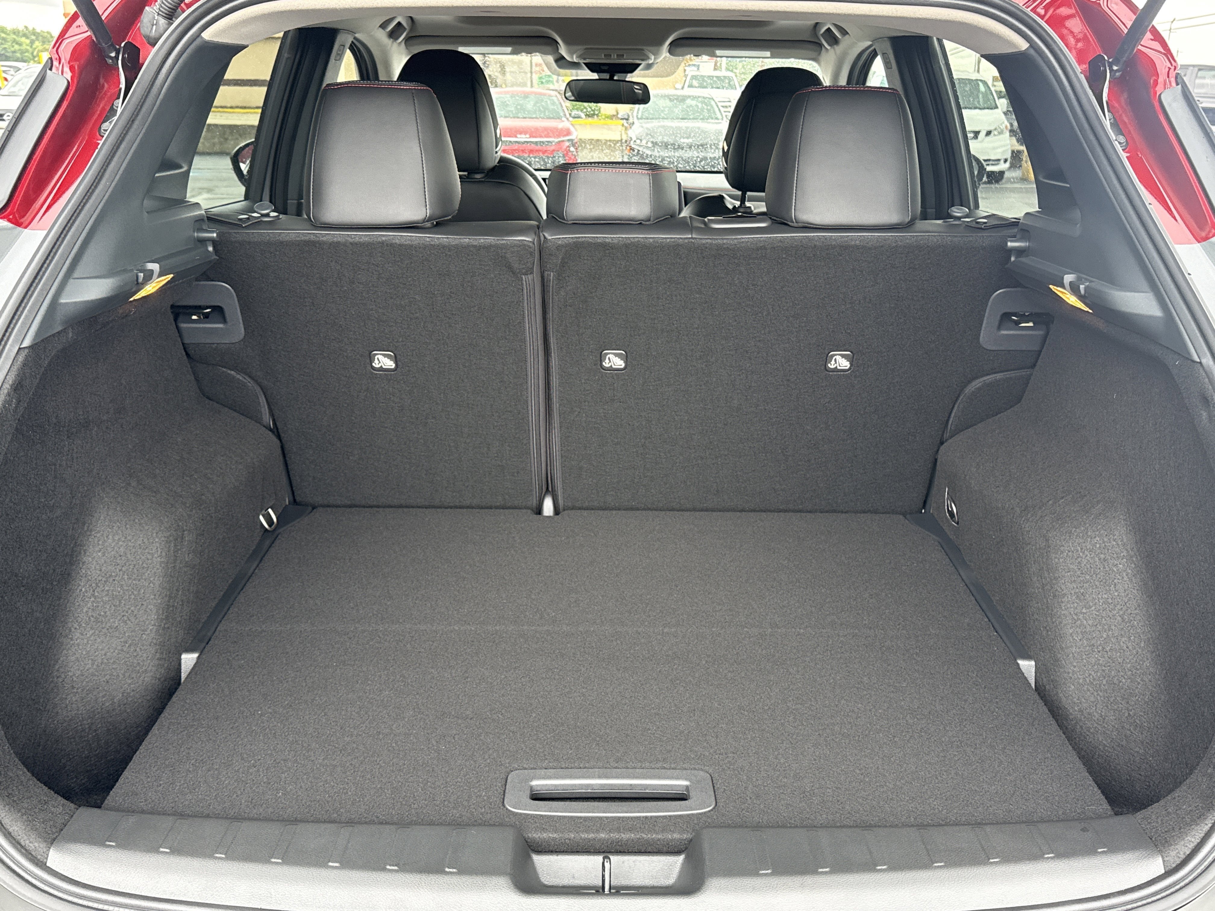 2026 Nissan KICKS SR - Photo 10