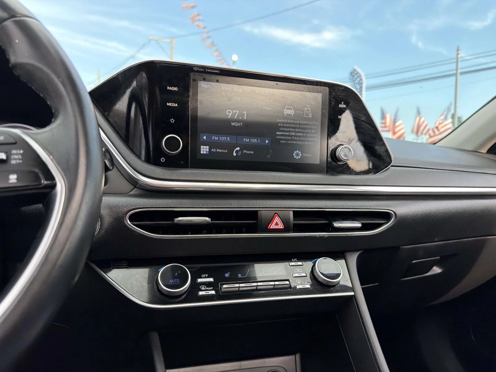 Used 2021 Gray Hyundai SEL image 25