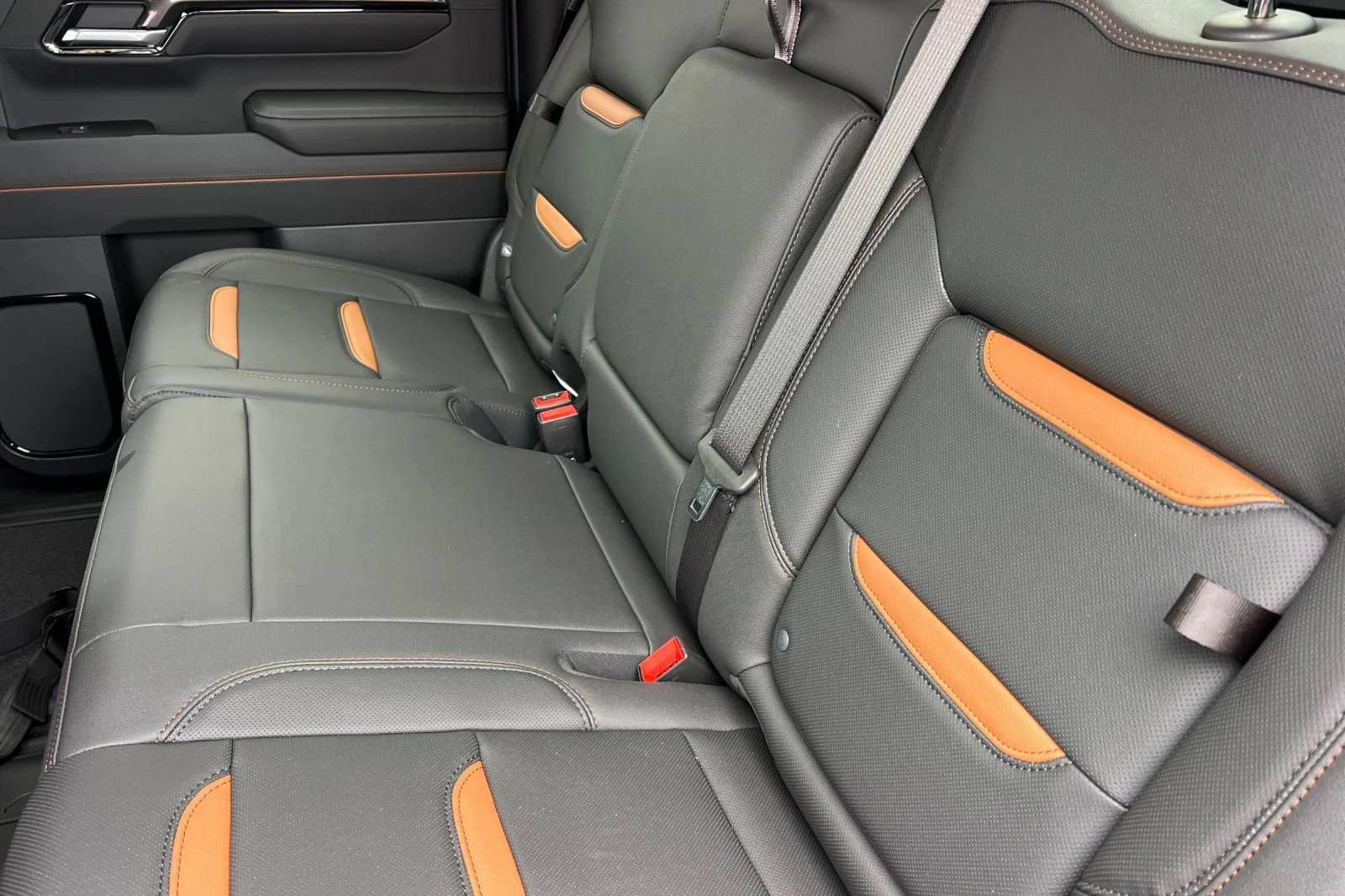 2026 GMC Sierra 1500 AT4 - Photo 11