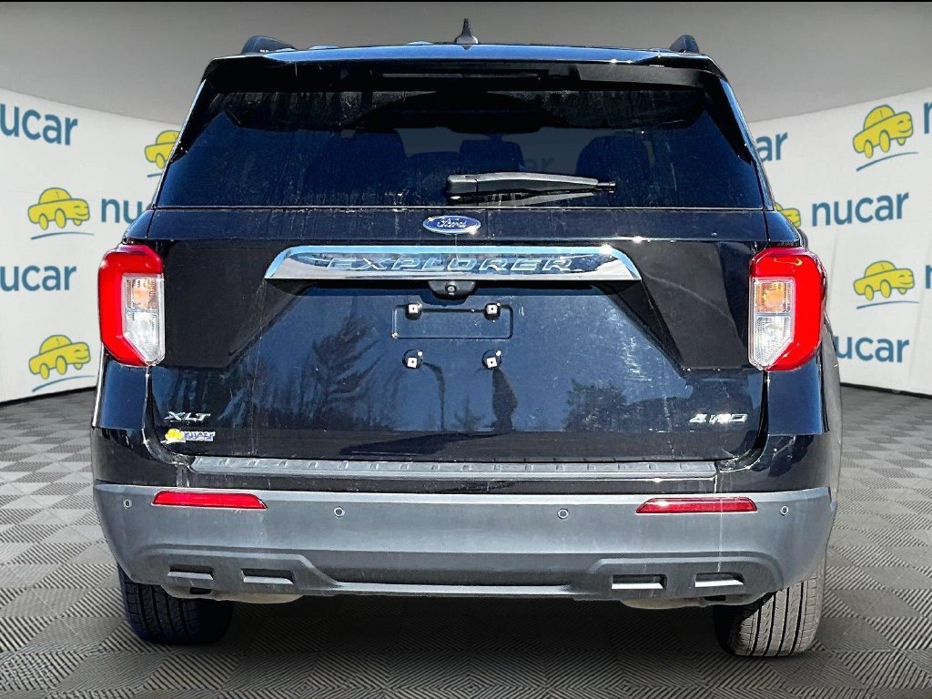 Used 2021 Black Metallic Ford XLT image 5