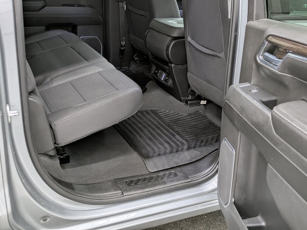 Used 2023 STERLING GRAY METALLIC Chevrolet LT image 25