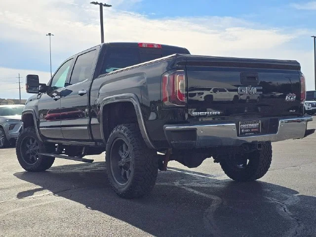 Used 2017 ONYX BLACK GMC SLT image 21