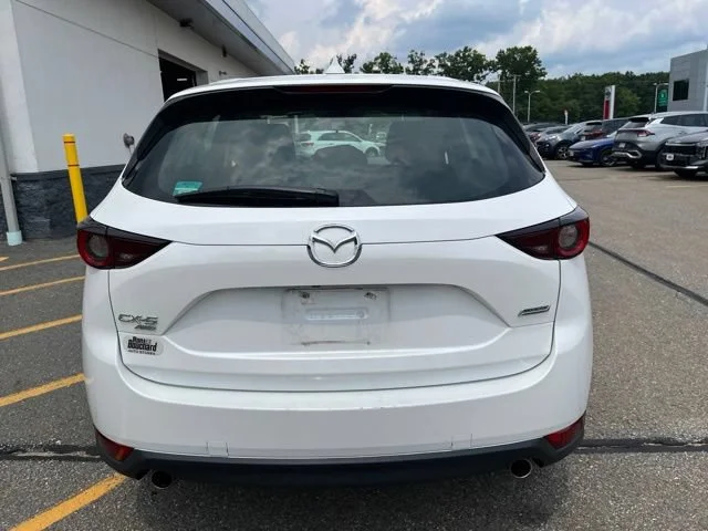 Used 2017 Snowflake White Pearl Mica Mazda Sport image 4