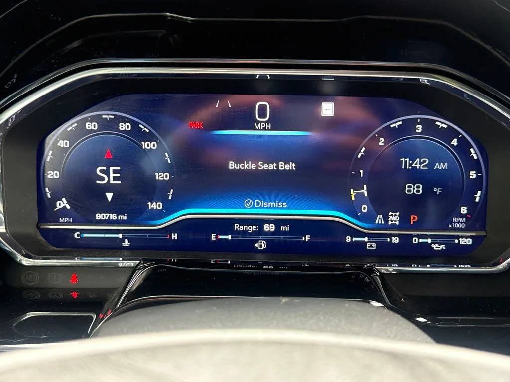 Used 2022 Summit White Chevrolet LT Trail Boss image 21