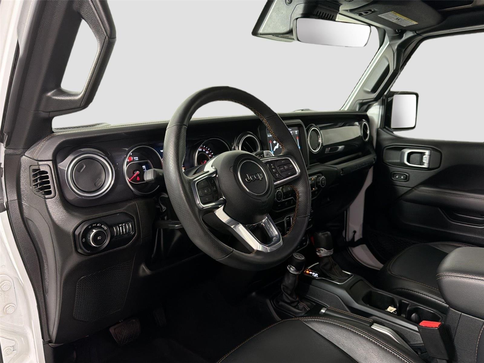 Used 2022 Bright White Jeep Unlimited Rubicon 392 image 9