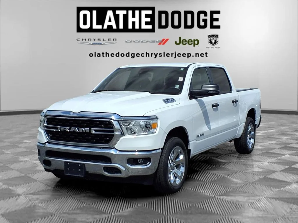 2023 RAM 1500 Big Horn/Lone Star 4x4 Crew Cab 5'7's photo